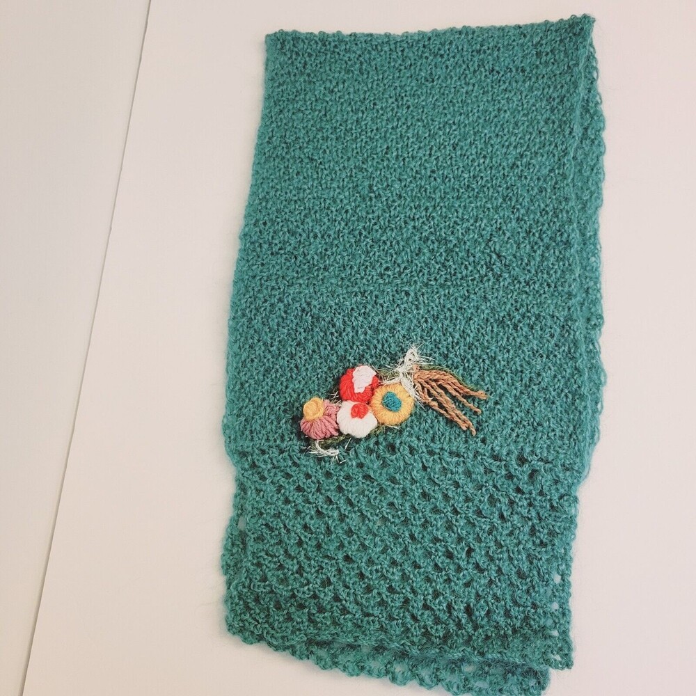 Handmade Knitted Green Retro Style Scarf With Handcrafted Colorful Flower Pin - Picture 6 of 11
